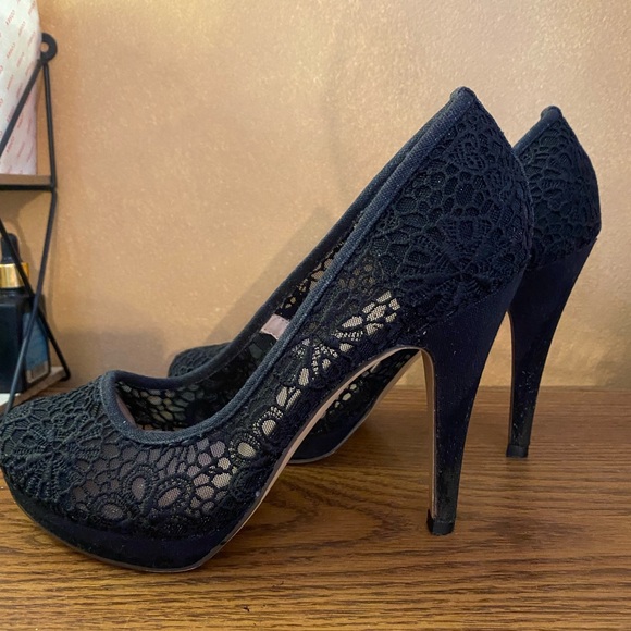 High Heels Size 9 - Call it Spring - Picture 4 of 5
